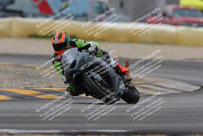 media/Jan-15-2023-SoCal Trackdays (Sun) [[c1237a034a]]/Turn 2 Set 1 (1145am)/